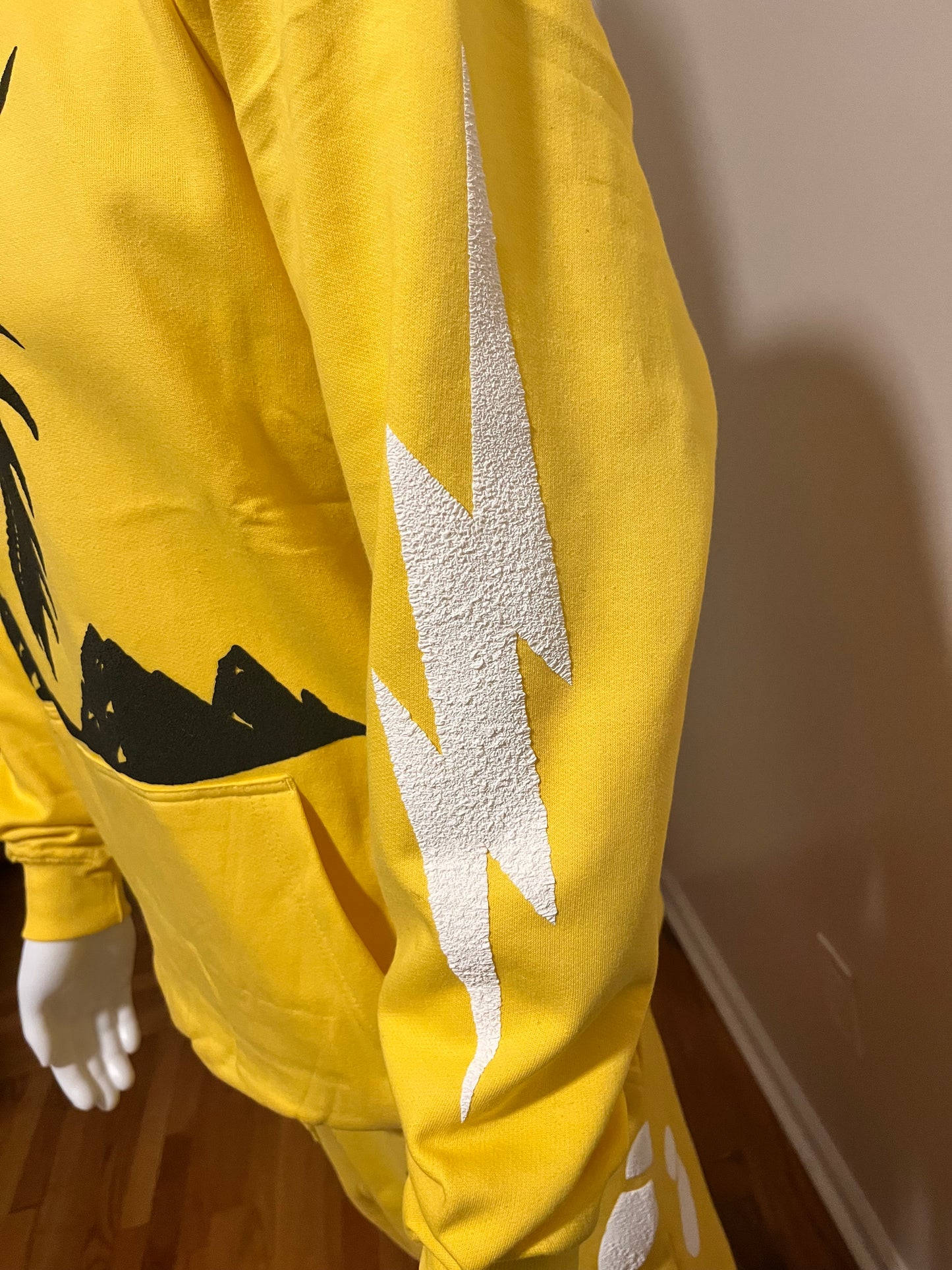 Men’s Yellow Sweatsuit