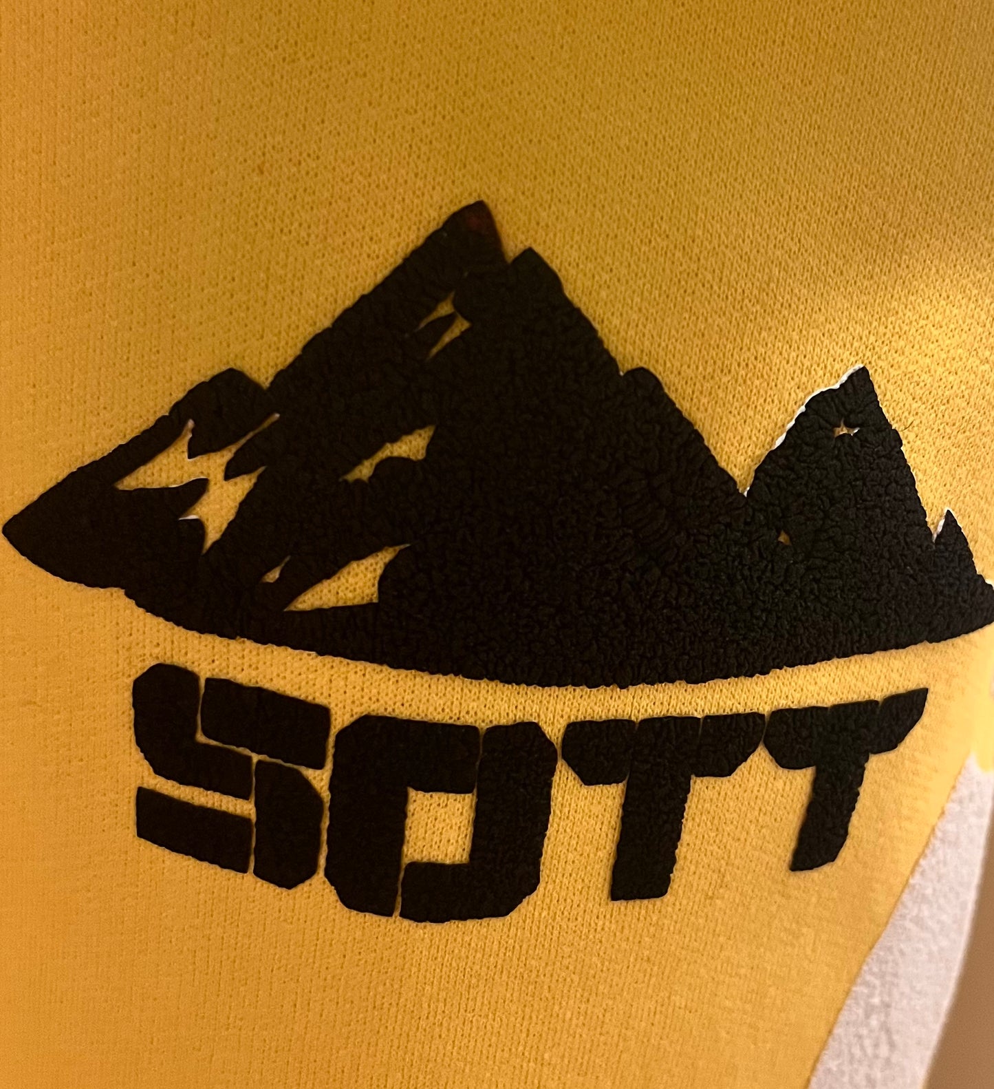 Men’s Yellow Sweatsuit